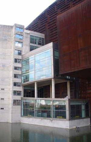 Palacio Euskalduna de Soriano y D. Palacios, 1999. Bilbao.